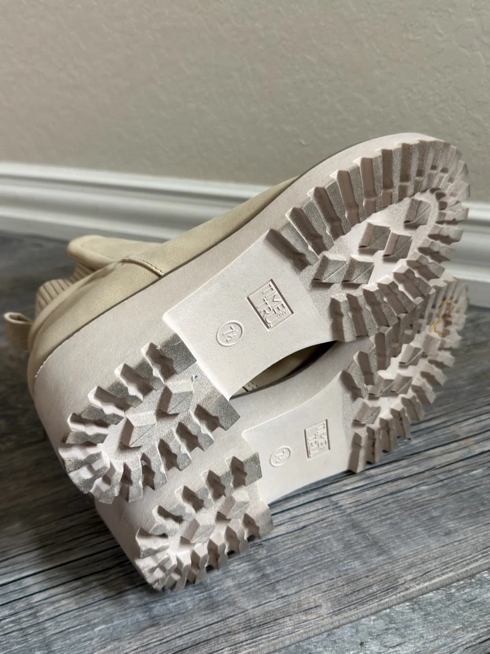 Time and Tru Classic Women's Ankle Boots in Light Beige